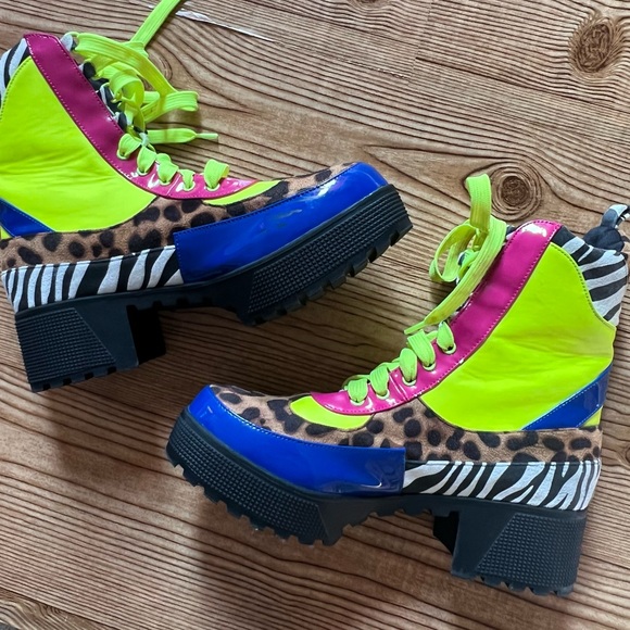 Combat boot in neon yellow, pink and leopard and zebra print EGO Commander boot - Picture 8 of 10